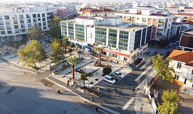 Menderes Belediyesi’nden Çocuk Tiyatrosu