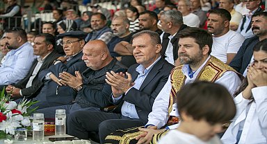 Mersin Büyükşehir Belediye Başkanı Seçer, Hıdırellez Molla Kerim Karakucak Güreşleri'ni izledi