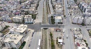 Mersin Büyükşehir Belediyesinden Tarsus'ta köprü genişletme çalışması