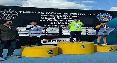 Muğla Büyükşehir Belediyesi sporcusu Kerem Batur, 3 ayrı şampiyonada da zirveyi bırakmadı