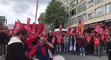 Nakliyat-İş Sendikası üyeleri 1 Mayıs için Saraçhane’de toplandı