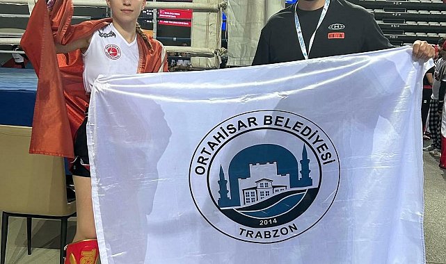 Ortahisar Belediyesi sporcularından WAKO Dünya Kupası Şampiyonası’nda çifte altın madalya