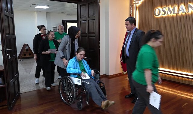 Osmangazi Belediye Başkanı Aydın, özel bireylerin sorularını yanıtladı