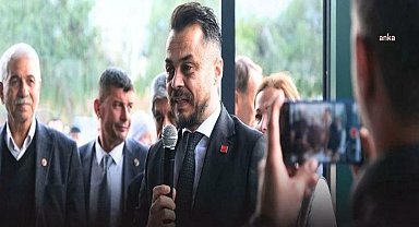 Osmaniye’de 19 Mayıs töreninde protokolde kendisine yer ayrılmayan CHP Osmaniye İl Başkanı Yavuzer, tören alanını terk etti