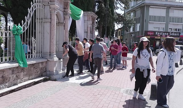 Özel gereksinimli bireyler, Bursa’nın güzelliklerini ‘Engelsiz tur’ ile tanıdılar