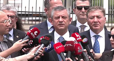 Özgür Özel, AYM Başkanı Özkaya'yı ziyaretinin ardından açıklama yaptı: Parti içi karışıklığa meraklı olanlar için CHP eski cazip halini kaybetti, AKP’yi tavsiye ederim