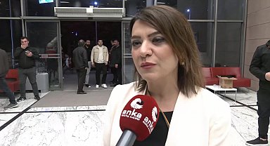Özgür Özel'e yapılan saldırı sonrası yurttaşlar CHP Genel Merkezi'nde... Gamze Taşcıer: ''Bu saldırı, iktidarın 22 yıllık iktidarları sürecinde kullandığı ötekileştirici dilin toplumda bulduğu bir karşılık''