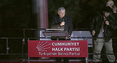 Özgür Özel'e yapılan saldırı sonrası yurttaşlar CHP Genel Merkezi'nde... Mansur Yavaş: CHP'nin her bir ferdi Genel Başkanının arkasındadır
