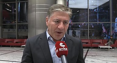 Özgür Özel'e yapılan saldırı sonrası yurttaşlar CHP Genel Merkezi'nde... Murat Emir: ''Bu saldırının siyasi bir hedef olduğu apaçık ortada