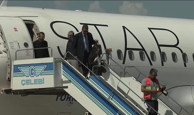 Özgür Özel, “Millet İradesine Sahip Çıkıyor” mitingi için Van’da... Özel: “Van'dan, Türkiye'ye önemli mesajlarımız olacak, herkesi mitinge bekliyoruz”