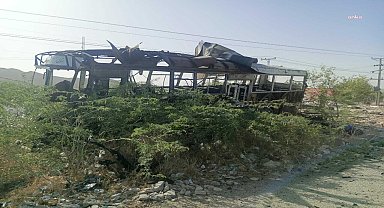 Pakistan'ın Belucistan bölgesinde okul servisine intihar saldırısı: 3'ü çocuk 5 kişi hayatını kaybetti 