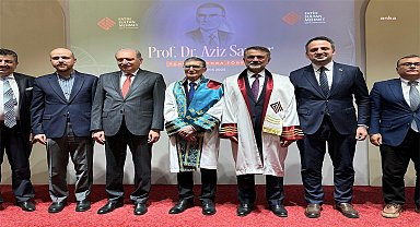 Prof. Dr. Aziz Sancar'a Fatih Sultan Mehmet Vakıf Üniversitesi tarafından fahri doktora beratı verildi