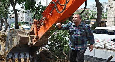 Sırrı Süreyya Önder vefat etti... DEM Parti İmralı Heyeti üyesi ve TBMM Başkanvekili Sırrı Süreyya Önder’in portresi 