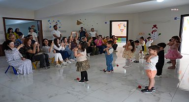 Tarsuslu minikler, Anneler Günü'nü kutladı
