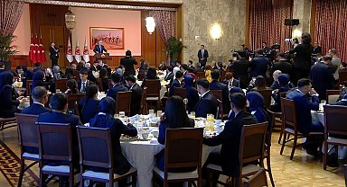 TBMM Başkanı Kurtulmuş: Birtakım projelerin aparatı olan unsurların süreci zehirlemeye çalışacağını tahmin ediyoruz