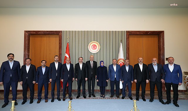 TBMM Başkanı Kurtulmuş, Memur-Sen heyetini kabul etti: “Ailenin korunması ve kutsal bir müessese olduğu anayasada yer almalı”