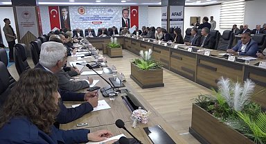 TBMM Zirai Don Araştırma Komisyonu, zirai donun yol açtığı hasarı incelemek üzere Malatya'da