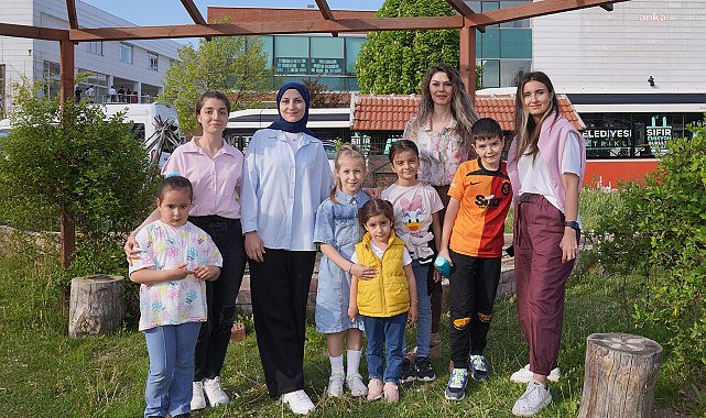 Tepebaşı'nda çocuklar, bitkilerin büyüme serüvenini öğrendi