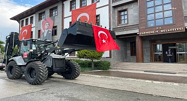 Türkiye Belediyeler Birliği, Germencik Belediyesine iş makinesi hibe etti
