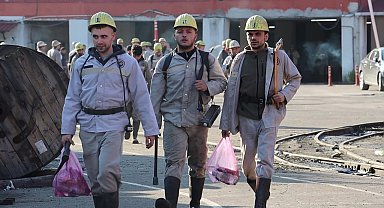 Zonguldak'taki grizu faciasının 15. yılında hayatını kaybeden madenciler anıldı