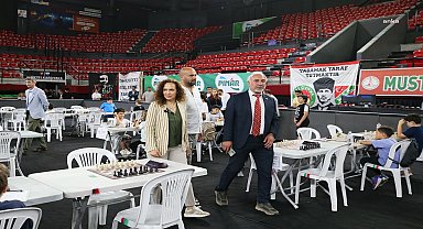 13 ilden 220 satranç sporcusu Karşıyaka'da turnuvada buluştu