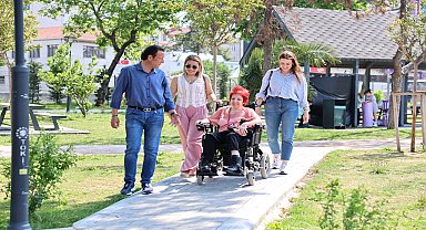 45 yıl sonra ilk kez evinden Bayrampaşa Belediyesi Engelliler Merkezi’nin desteği ile çıktı 