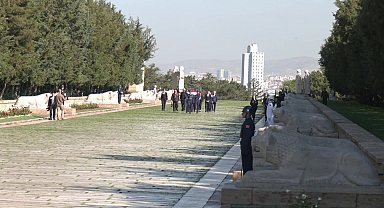 ABD'nin Ankara Büyükelçisi Barrack, Anıtkabir'i ziyaret etti