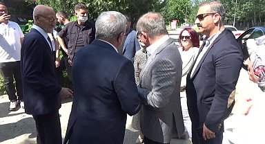 Ahmet Davutoğlu: