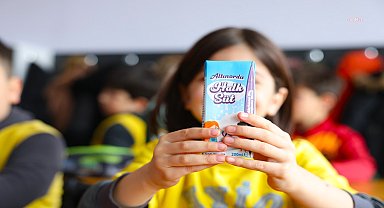 Altınordu Belediyesi, 5 bin öğrenciye 120 bin litre süt dağıttı