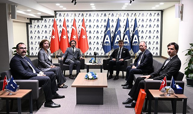 Anahtar Parti'ye bayram ziyaretleri