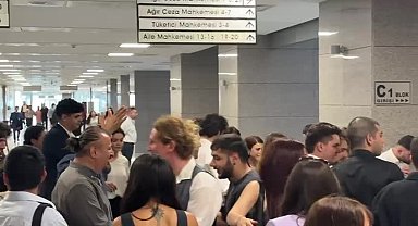 Aralarında Berkay Gezgin’in de bulunduğu 139 sanıklı Saraçhane eylemleri davasının ilk duruşması başladı 