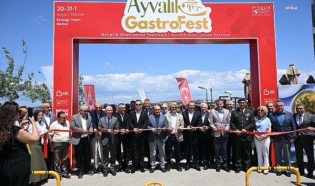 Balıkesir Büyükşehir Belediye Başkanı Akın, “GastroFest Ayvalık”a katıldı
