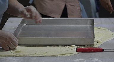 Battalgazi Kadın Kooperatifi, bayram siparişlerini yetiştirmek için geceli gündüzlü çalışıyor