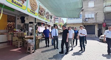 Bornova Belediye Başkanı Eşki'den Çamdibi esnafına ziyaret: “Hep birlikte daha düzenli bir sokaklar için çalışıyoruz”