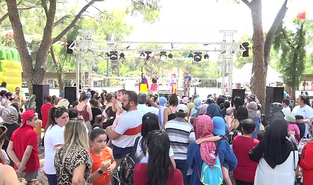 Bornova’da yaz coşkusu çocuk şenliği ile başladı