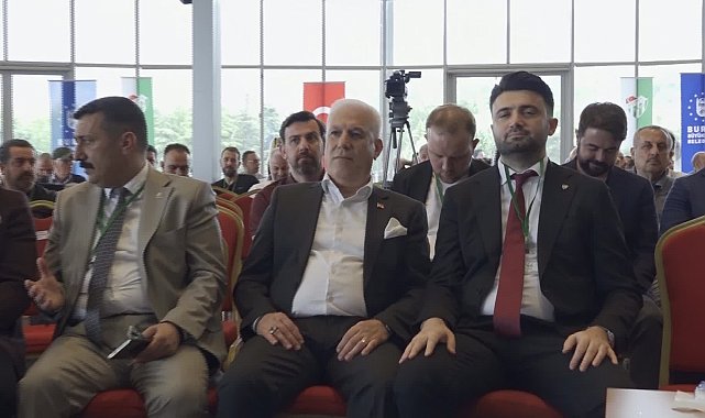 Bursa Büyükşehir Belediye Başkanı Bozbey: “Stadın çevresini yaşam alanı haline çevireceğiz”