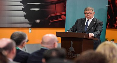 Cemil Tugay'dan grevdeki işçilere: Belediyenin daha fazla ücret ödeyebileceğine dair kanaatiniz varsa grev yapmaya devam edin
