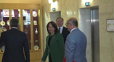 CHP'den İnfaz Yasa teklifine tepki... Murat Emir: ''Hayallerle, umutlarla oynanmıştır. Büyük bir sorumsuzluktur. Eğer ekimde gelecekse neyi bekliyorsunuz? Ekim'i niye bekliyoruz''