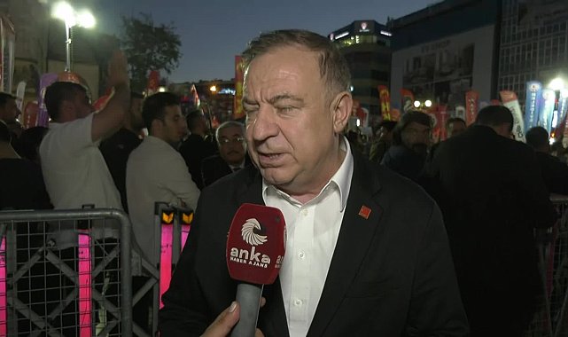 CHP'nin Gaziosmanpaşa mitingi... Gökan Zeybek,