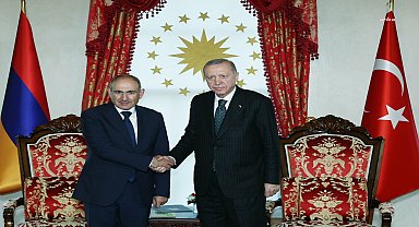 Cumhurbaşkanı Erdoğan, Ermenistan Başbakanı Nikol Paşinyan ile İstanbul’da görüştü