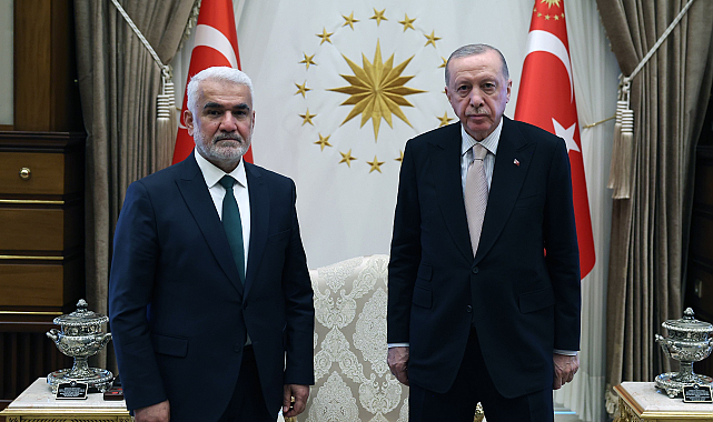 Cumhurbaşkanı Erdoğan, HÜDAPAR Genel Başkanı Yapıcıoğlu'nu kabul etti