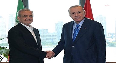 Cumhurbaşkanı Erdoğan, İran Cumhurbaşkanı Pezeşkiyan ile görüştü