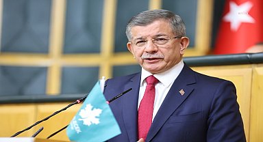 Davutoğlu, Mısır'ın Ankara Büyükelçisi Elhamamy ile görüştü, Gazze'ye geçişi üzerine El Sisi'ye mektup gönderdi