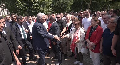 Dervişoğlu, Talat Paşa'nın Âbide-i Hürriyet Anıtı'ndaki kabrini ziyaret etti: ''Bir Talat ölür, binlerce Talat yetişir''