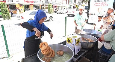 Edremit’te Ferdi Zeyrek anısına lokma hayrı