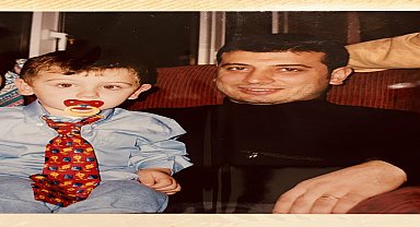 Ekrem İmamoğlu'nun oğlu Mehmet Selim: “Yaş gününde seninle olamamak, bütün duygu ve düşüncelerimi sana olduğu gibi aktaramamak beni derinden üzse de bana en büyük gücü yine sen veriyorsun”