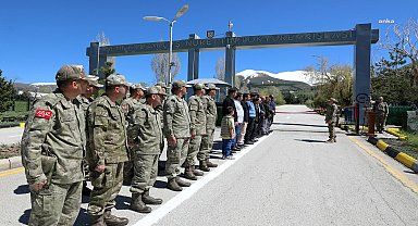 Erzurum Merkez Komutanlığı Palandöken Kışlası’nın ismi şehit Piyade Uzman Çavuş Nurettin Tokyürek’in ismiyle değiştirildi