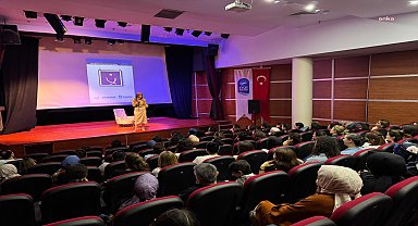 Eyüpsultan’da ebeveynlere rehberlik semineri: “Çocuğumun Beyninde Neler Oluyor?”