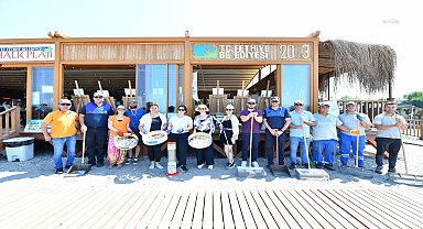Fethiye Belediyesi'nden Çevre Halk Plajı'nda farkındalık etkinliği
