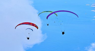 Fethiye Belediyesi'nin yamaç paraşütü etkinliğine uluslararası katılım